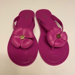 Nicole Miller New York “Floral” Flip Flops. Size-6